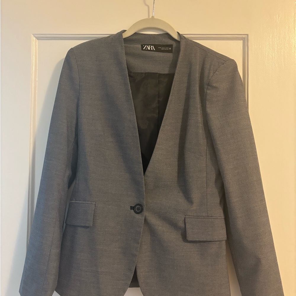 ZARA Grey Textured Single-Button Blazer